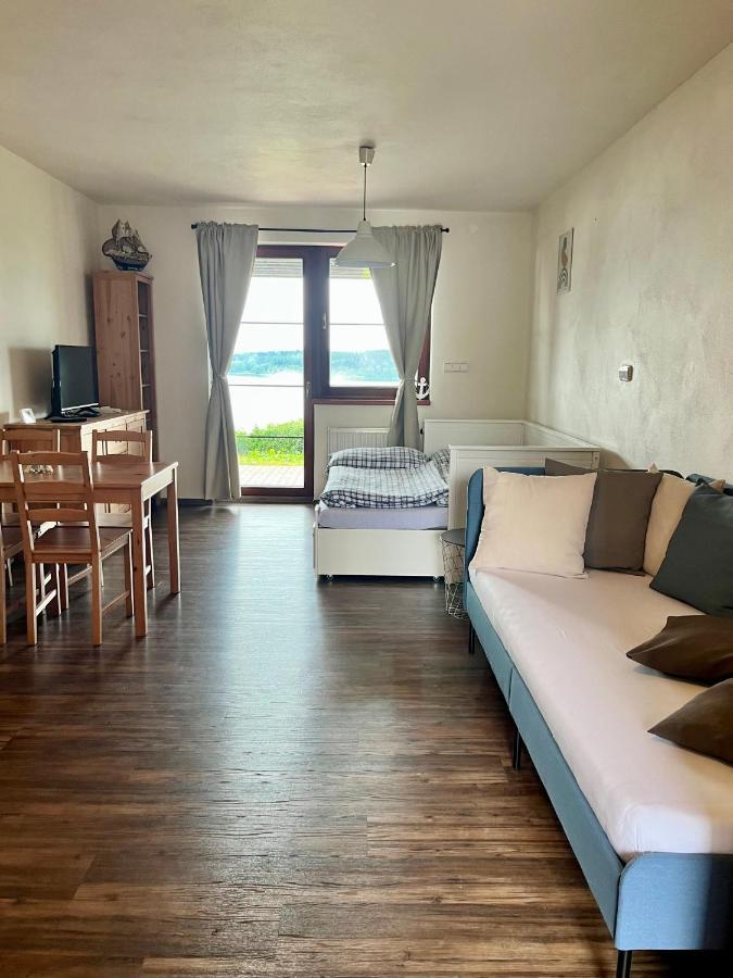 Apartman Plachetnice Frymburk Exterior photo
